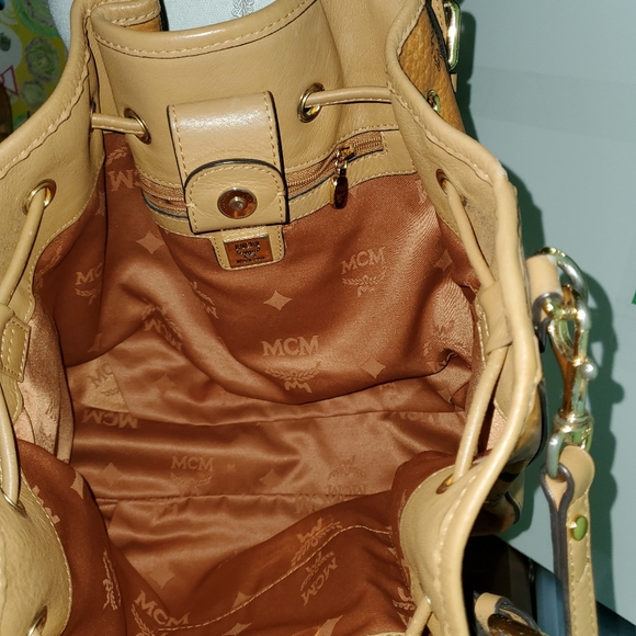 COPY - MCM EUC VISESTOS LEATHER DRAWSTRING CROSSBODY TOTE - Picture 6 of 13